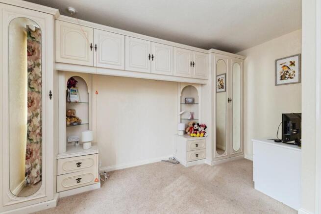 2 bed Flat for sale Image 9