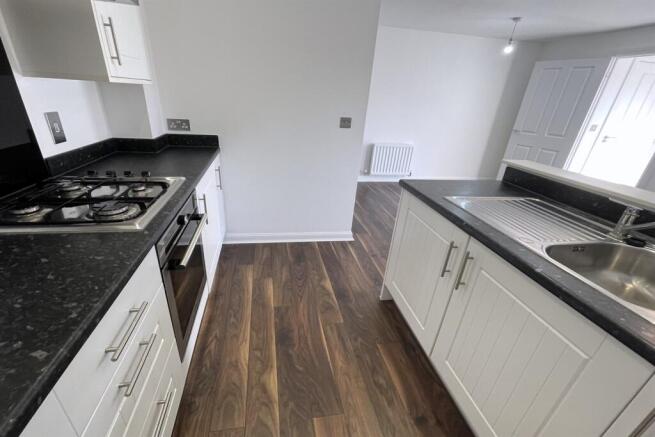 Kitchen+with+applian