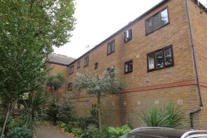 64, Brunswick Quay, London SE16 7PY