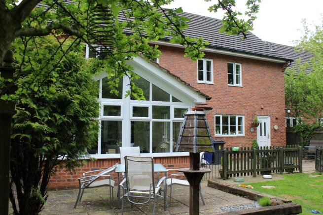 Photo 3