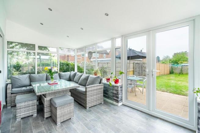 4 bed Semi-Detached for sale Image 7