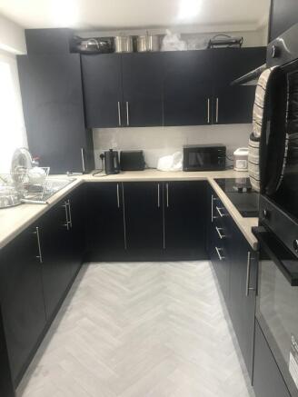1 bed Flat to rent Image 4