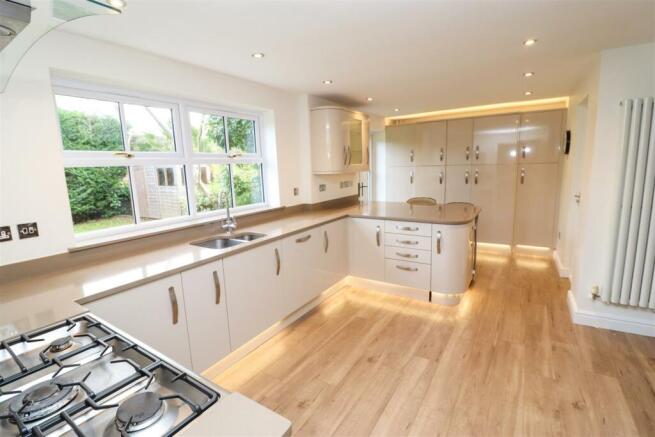 Kitchen/Breakfast Room