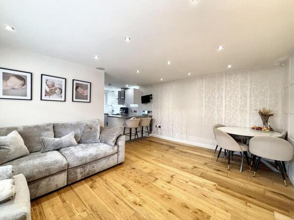 Lambton Road, Worsley, M28 photo 4