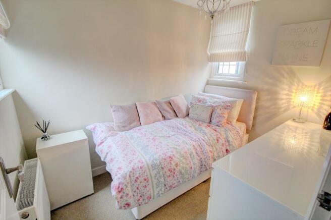 Brentwood Road, Ingrave, Brentwood, CM13 (23)