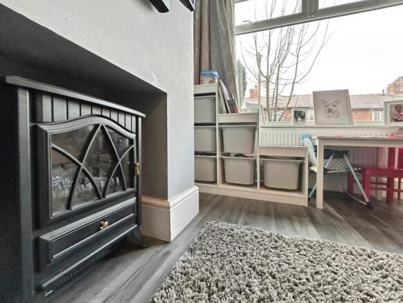 2 bed House for sale Image 12