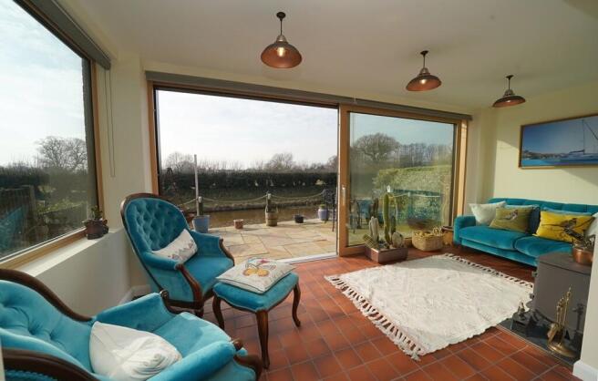 New Sun Lounge Ex...