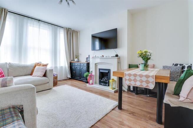 Ronald Park Avenue, Westcliff-on-Sea photo 4