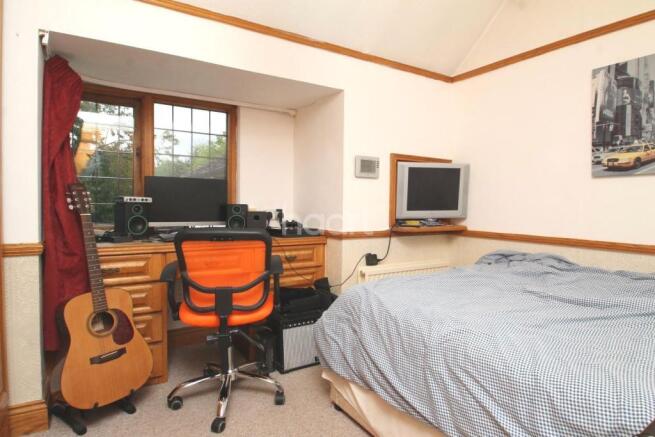 Photo 10