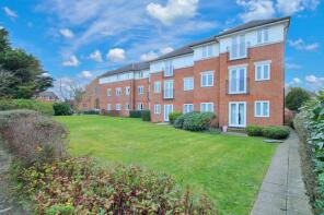 Flat 6, Charnwood Court, Pinner View, Harrow HA1 4RD