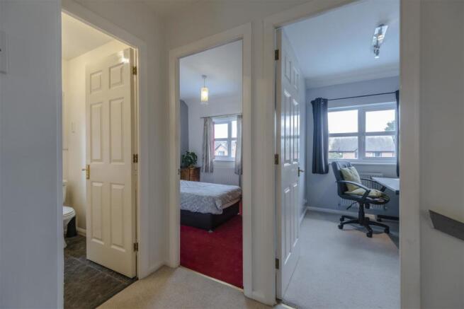 6 Wardle Mews-019.JPG