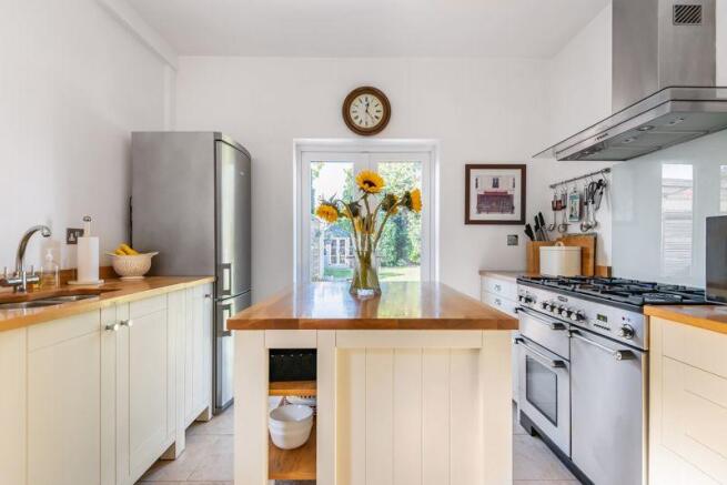Kitchen angle 2