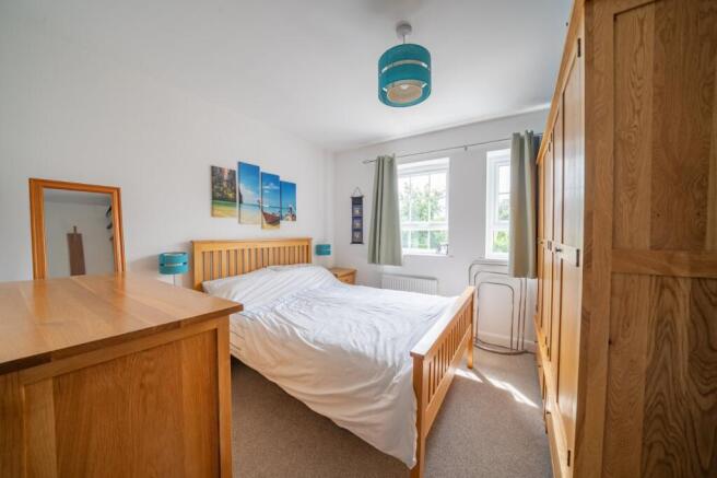 4 bed Detached for sale Image 12