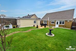 11, Laburnum Grove, Haverfordwest SA61 1EU