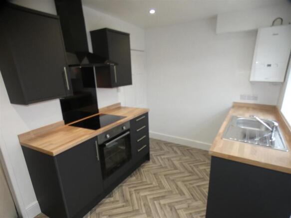 97 Portland kitchen.JPG