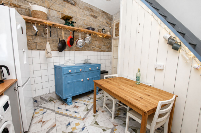 2 bed Terraced for sale Image 8