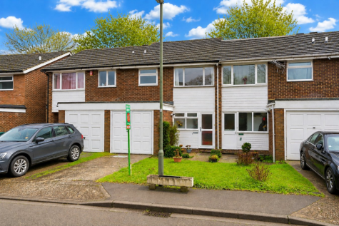 Murdoch Close, Staines-upon-Thames, TW18