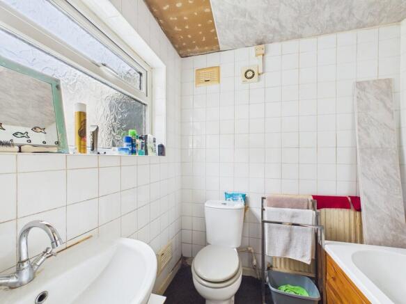 2 bed Terraced for sale Image 8