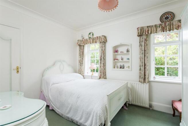 2 bed Detached Bungalow for sale Image 10