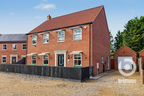Beautifully Designed Detached Family Home Offering Stylish Living in the Heart of Terrington St Clement