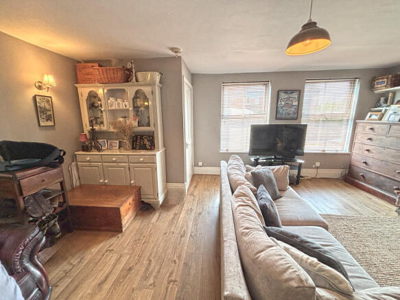 3 bed Terraced for sale Image 5