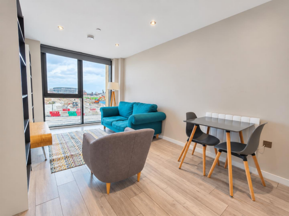 Living/Dining Area