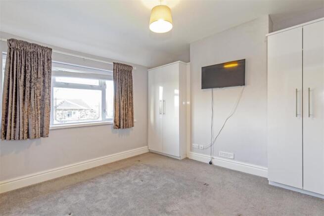 Bedroom 1-1.jpg