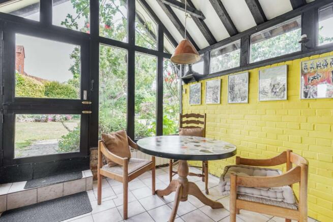 Breakfast Room 1