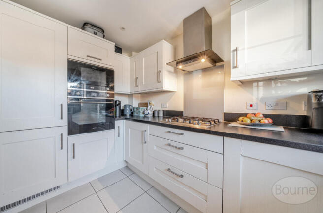 58b5f5e5-0e8e-440...