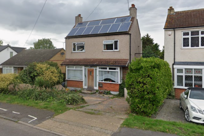 19 Hubbards chase, Hornchurch, Essex, RM11 3DD