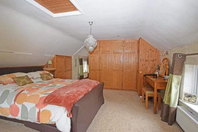 Greensleeves, bed 1b.jpg