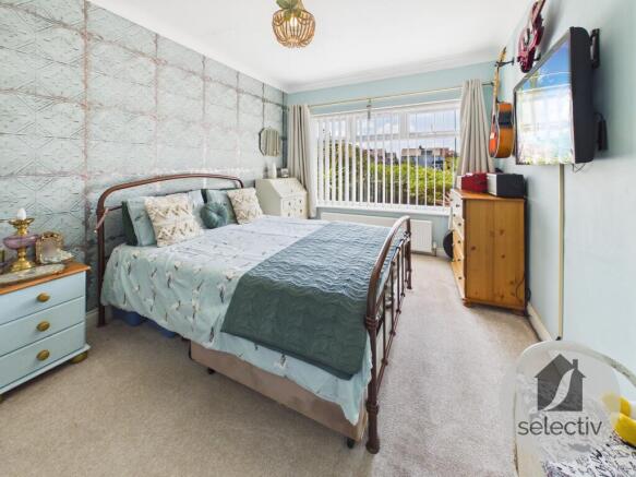 3 bed Semi-Detached Bungalow for sale Image 7