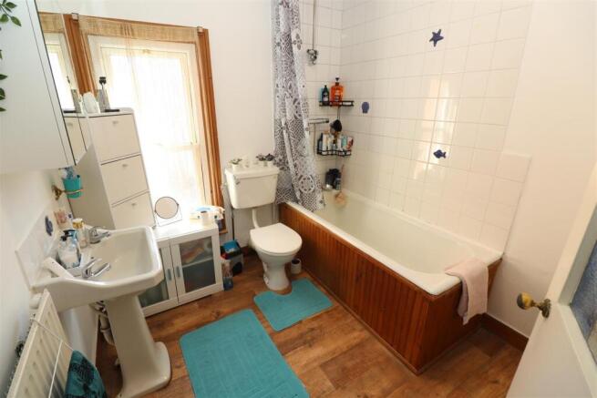 Bathroom / WC