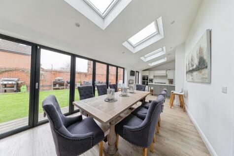 Stonebridge Grove, Monkston Park, Milton Keynes