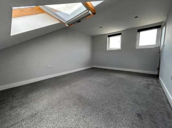 2 bed Town House to rent Image 9