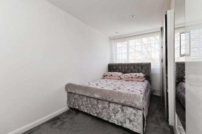 3 bed Semi-Detached for sale Image 11