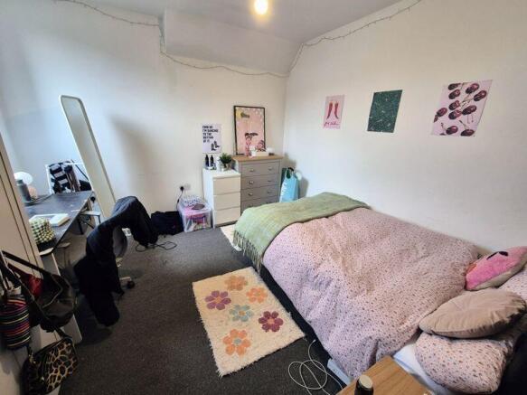 8 bed Terraced for sale Image 7