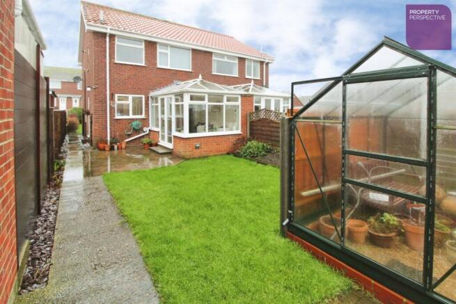 3 bed Semi-Detached for sale Image 9