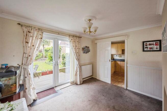 3 bed Semi-Detached for sale Image 8