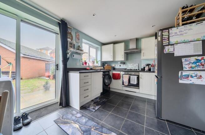 1402074-4-696e4b86479c7