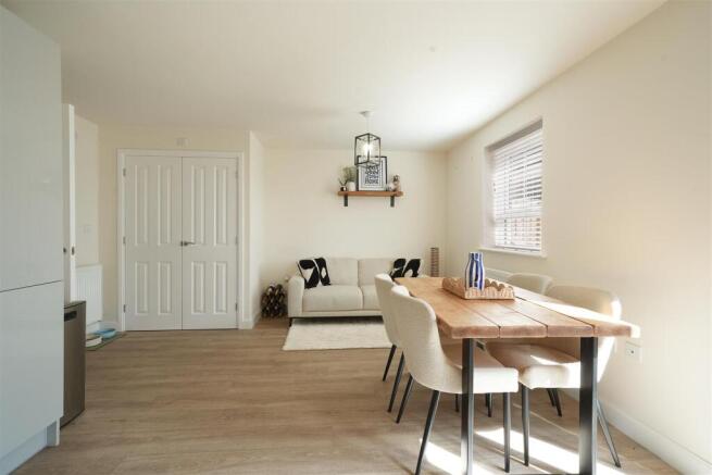 4 bed Detached for sale Image 10
