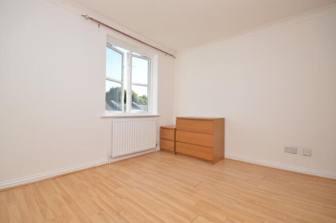 1 Double Bedroom Flat to Rent