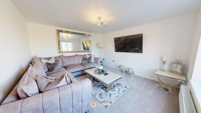 5 bed Detached for sale Image 4