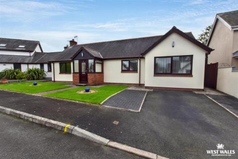 Greenwell Close, Crundale, Haverfordwest