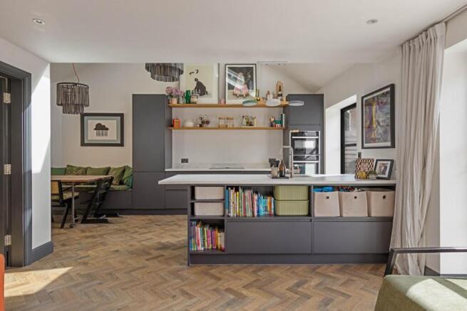 12 Forrester Path, SE26 - 6.jpg