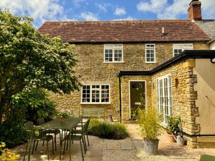 Quaperlake Street, Bruton, Somerset, BA10 0HA