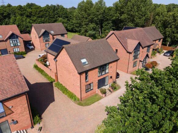 8 Hampton Gate_89.jpg