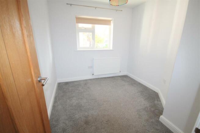 Bed 4.JPG
