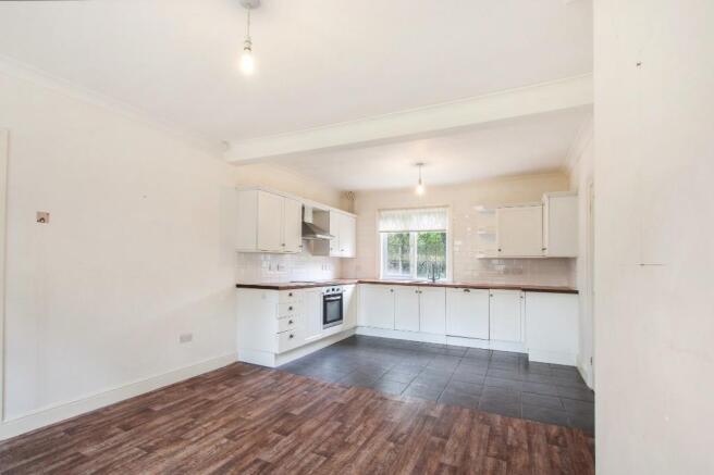 Kitchen/ Dining Room
