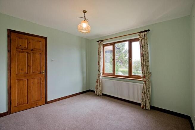 4 bed Detached for sale Image 4